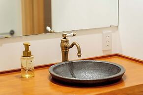 RESI STAY PALACE GATE