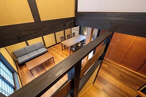 RESI STAY PALACE GATE