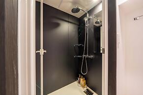 RESI STAY PALACE GATE