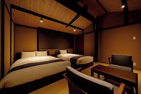 RESI STAY PALACE GATE