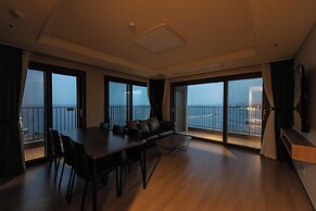 More Than Sokcho Lighthouse Branch