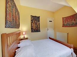 Charming Holiday Home in Raizeux Near Forest