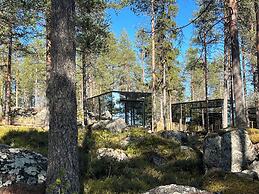 Invisible Forest Lodge