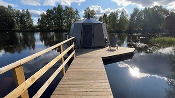 Invisible Forest Lodge