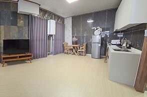 Central Hotel & Residence