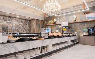 Central Hotel & Residence