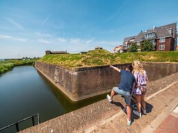 Nice Chalet With Dishwasher, 4.5 km. From Rockanje