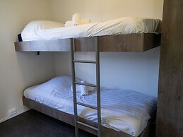 Nice Chalet With Dishwasher, 4.5 km. From Rockanje