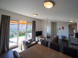 Nice Chalet With Dishwasher, 4.5 km. From Rockanje