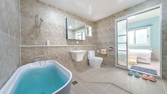 Gyeongsan Stage-ipple pet Pension