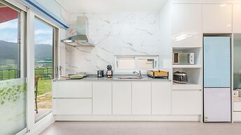 Gyeongsan Stage-ipple pet Pension