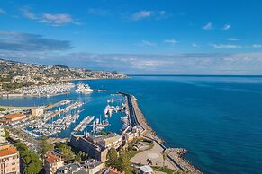 Le Petit Bijoux De La Pigna