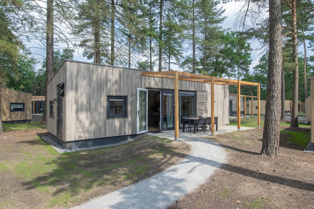 Chalet in Eindhoven Near Green Forests