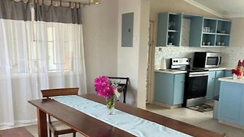 Welcome to Hope Winds, a Charming Property Ranch-style House on a Sere