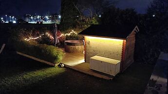 Mikael's Bed & Spa apartment