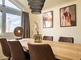 Modern Chalet in a Holiday Park, Bordering the Hoge Veluwe National Pa