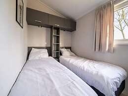 Modern Chalet in a Holiday Park, Bordering the Hoge Veluwe National Pa
