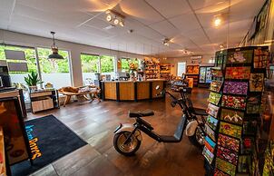 Modern Chalet in a Holiday Park, Bordering the Hoge Veluwe National Pa