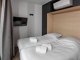 Comfortable Lodge With Airco, on a Holiday Park Near the Grevelingenme
