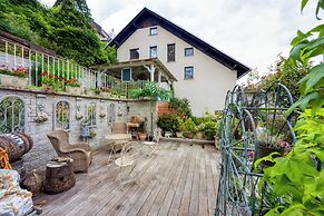 Royal Garden Suite