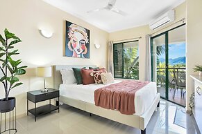 Unique Tropic Escape 444