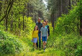 Nice Chalet With Dishwasher, Maastricht at 16 km