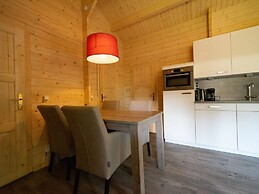 Nice Chalet With Combimicrowave, 20km From Utrecht