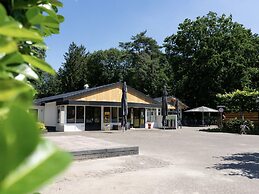 Nice Chalet With Combimicrowave, 20km From Utrecht