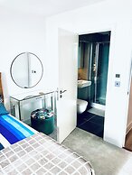 Healum Retreat - 3BR Apartment, Southall