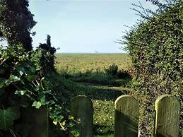 Gite des Salines in Stone With Views