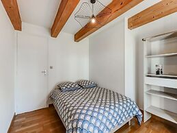 Gite des Salines in Stone With Views