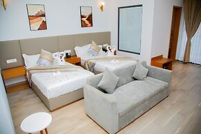 Cloud9 Hotel