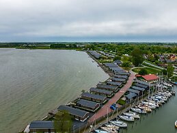 Modern Chalet Located Directly on the Markermeer