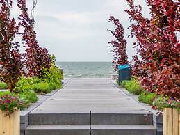 Modern Chalet Located on the Markermeer