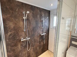 Nice Chalet at 4.5 km. From Rockanje