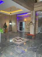 AJ'S Hotel & Suites