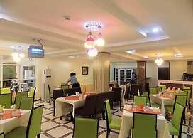 AJ'S Hotel & Suites