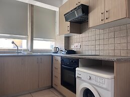 Phaedrus Living: Hoopoe Residencies 106