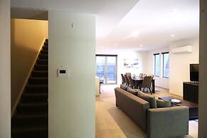 Readyset Townhouses at Mosaic