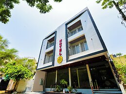 Shree Villas Hotel & Restaurant