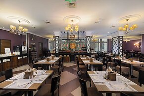 Carlton Hotel Buda Castle