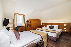 Carlton Hotel Buda Castle