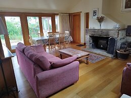 Peaceful and Stylish Cottage Near Taunton Somerset