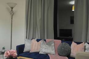 Free Parking/wifi, 3 Beds Sleep 6 Near Uni & Town!