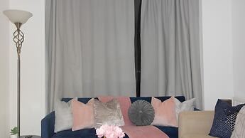 Free Parking/wifi, 3 Beds Sleep 6 Near Uni & Town!