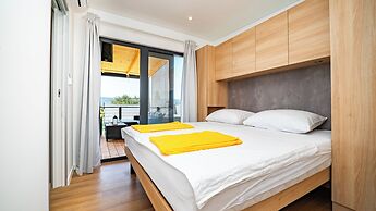 House Red Earth - Kastel Stafilic