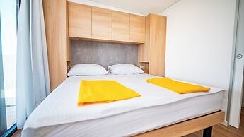 House Red Earth - Kastel Stafilic