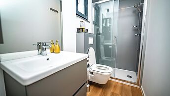 House Red Earth - Kastel Stafilic