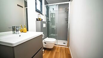 House Red Earth - Kastel Stafilic