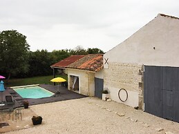 Charming Holiday Home With Private Pool